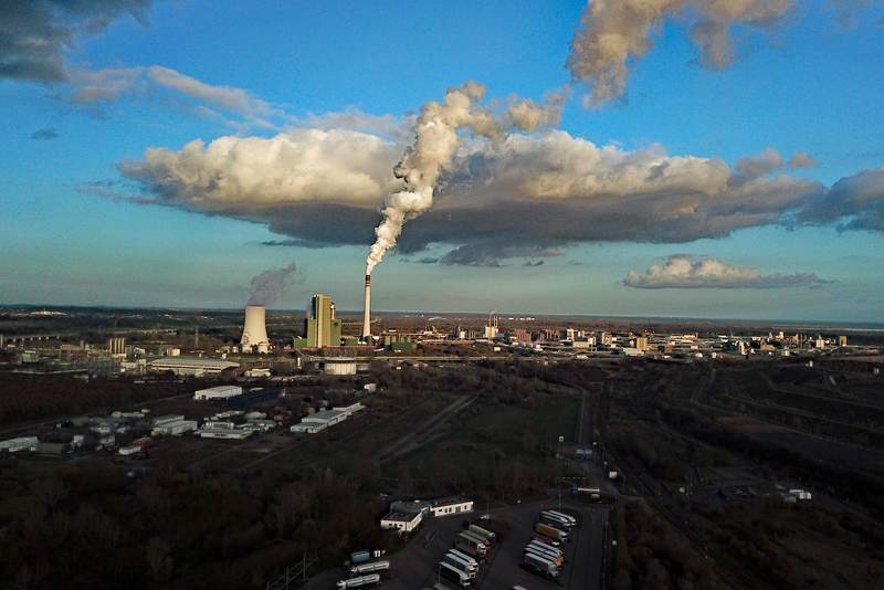 Anlage von DOW in Schkopau aus der Ferne