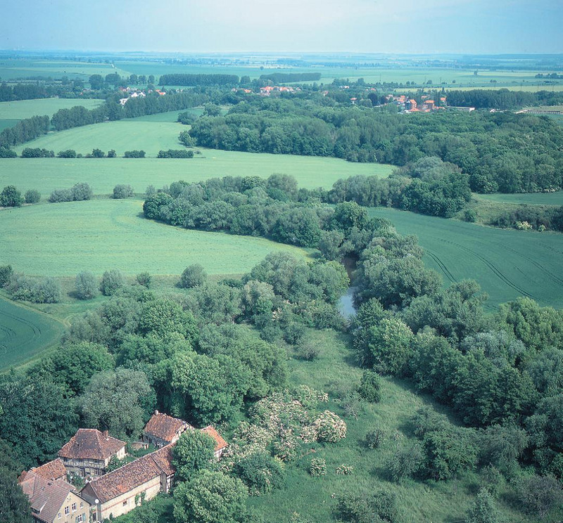 Blick über die Kuckucksmühle nach Krottdorf (Juni 2002)